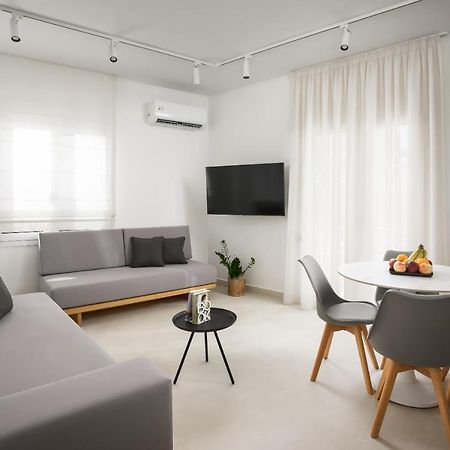 The H Experience - Eclectic Spacious Apartment Near Venetian Castle - 2 Heraklion  ภายนอก รูปภาพ